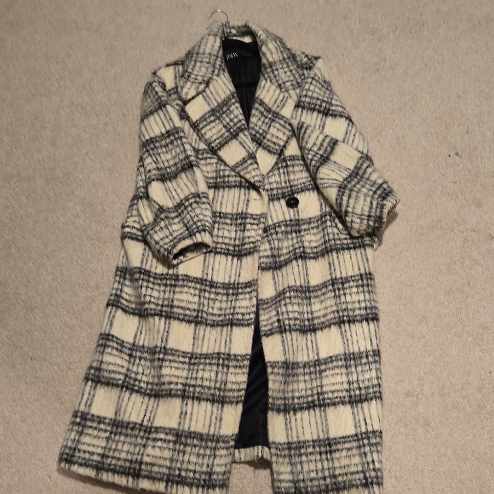 Zara Black and Cream Plaid Trench Coat